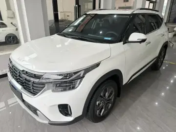 2023 Kia Seltos с пробегом 14 800 км