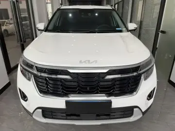 2023 Kia Seltos с пробегом 14 800 км