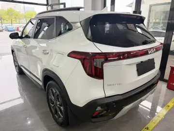 2023 Kia Seltos с пробегом 14 800 км