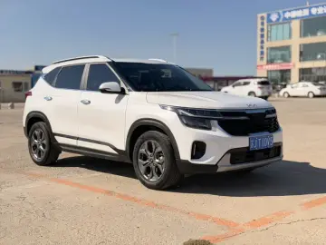2023 Kia Seltos с пробегом 28 000 км