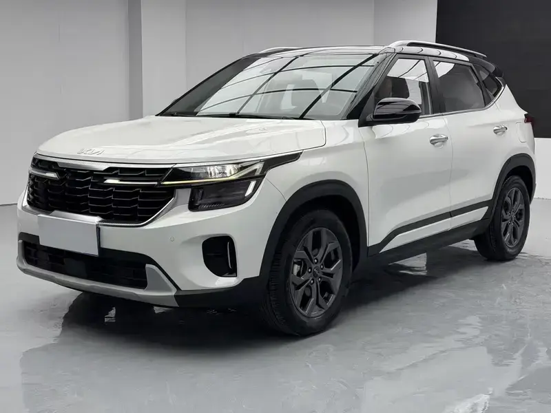 2023 Kia Seltos с пробегом 8 000 км