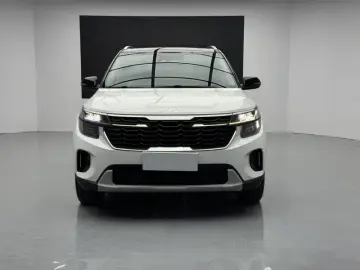2023 Kia Seltos с пробегом 8 000 км