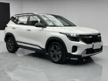 2023 Kia Seltos с пробегом 8 000 км