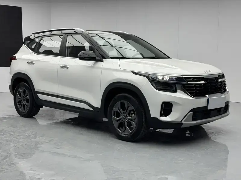 2023 Kia Seltos с пробегом 8 000 км