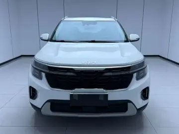 2023 Kia Seltos с пробегом 17 000 км