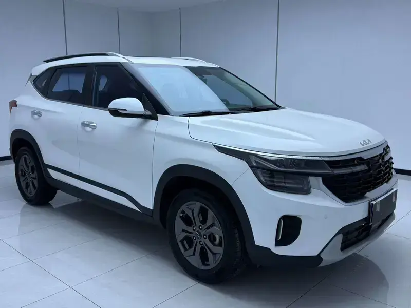 2023 Kia Seltos с пробегом 17 000 км