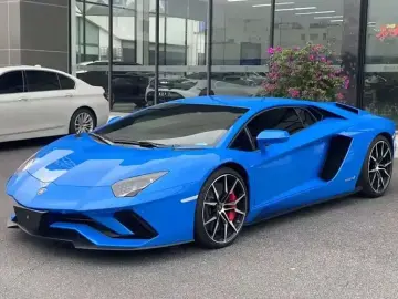 Lamborghini Aventador