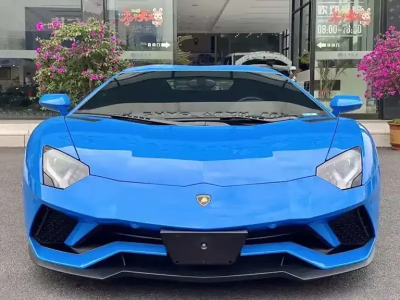 2017 Lamborghini Aventador с пробегом 10 000 км