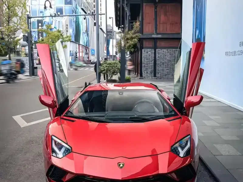 2017 Lamborghini Aventador с пробегом 20 000 км
