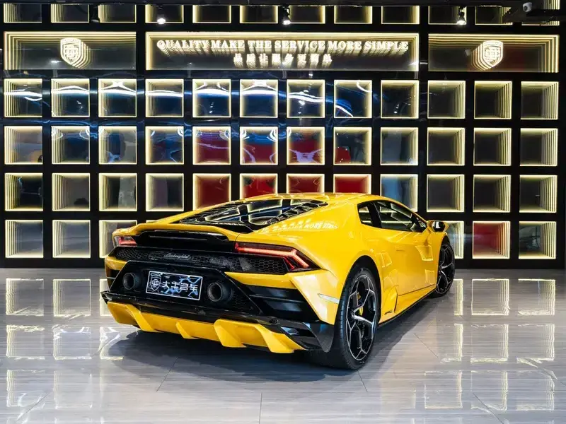 2020 Lamborghini Huracán с пробегом 14 000 км