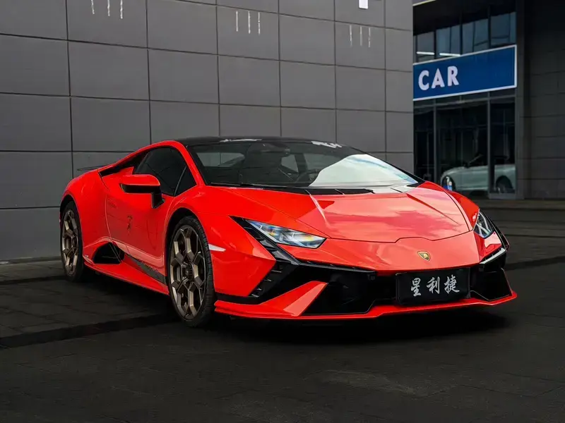 2023 Lamborghini Huracán с пробегом 11 000 км