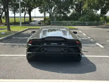 2020 Lamborghini Huracán с пробегом 8 000 км