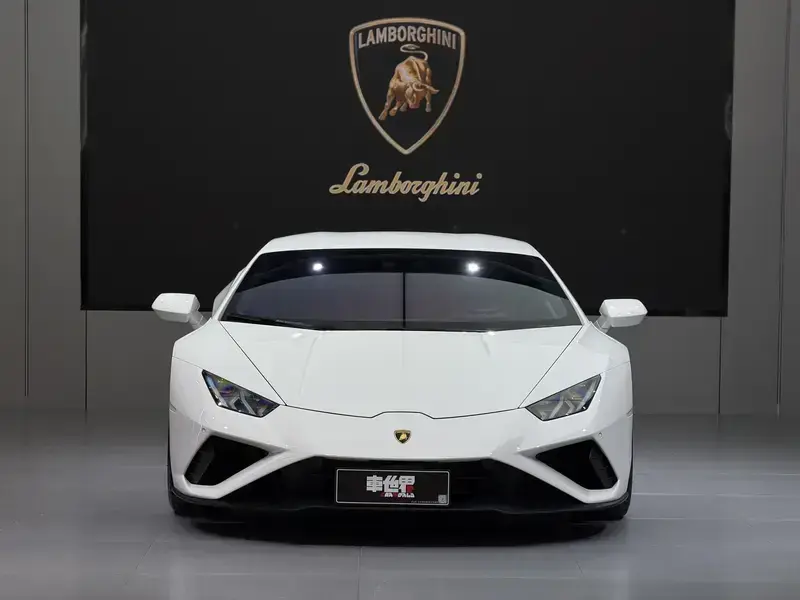 2020 Lamborghini Huracán с пробегом 8 900 км