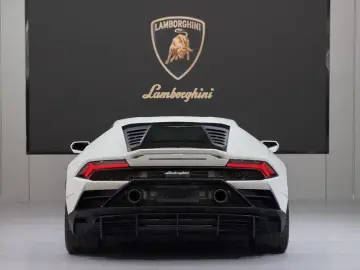 2020 Lamborghini Huracán с пробегом 8 900 км