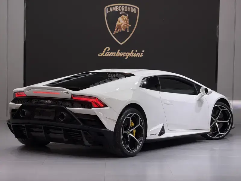 2020 Lamborghini Huracán с пробегом 8 900 км