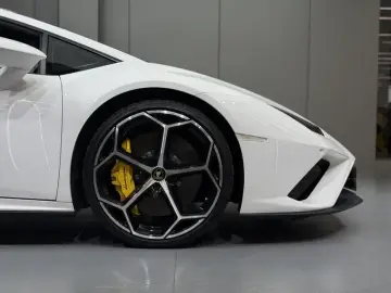 2020 Lamborghini Huracán с пробегом 8 900 км
