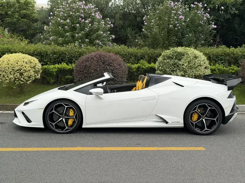 2020 Lamborghini Huracán с пробегом 14 000 км
