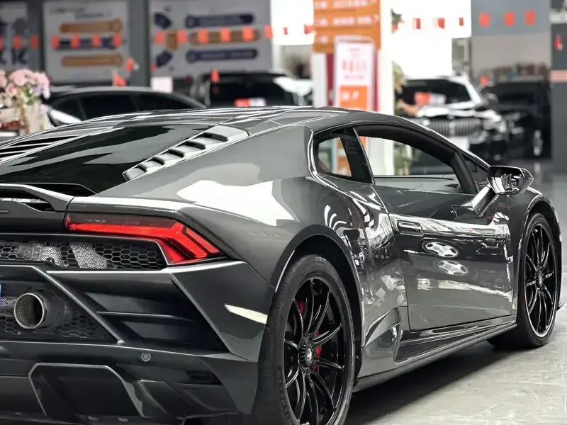 2020 Lamborghini Huracán с пробегом 14 000 км