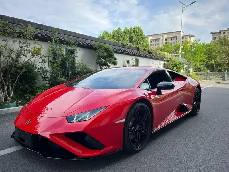 2020 Lamborghini Huracán с пробегом 15 500 км