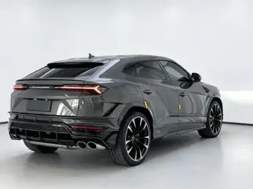 2022 Lamborghini Urus с пробегом 50 100 км