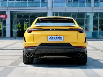 2022 Lamborghini Urus с пробегом 20 000 км