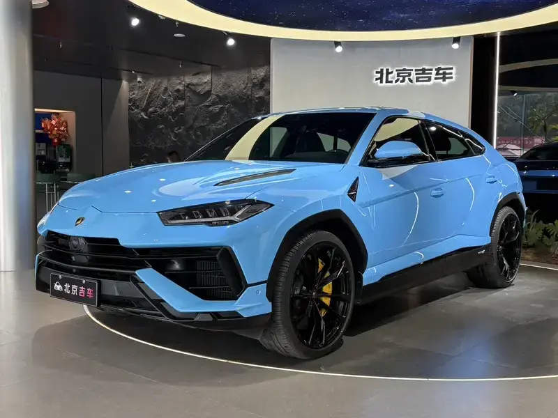 2023 Lamborghini Urus с пробегом 31 000 км