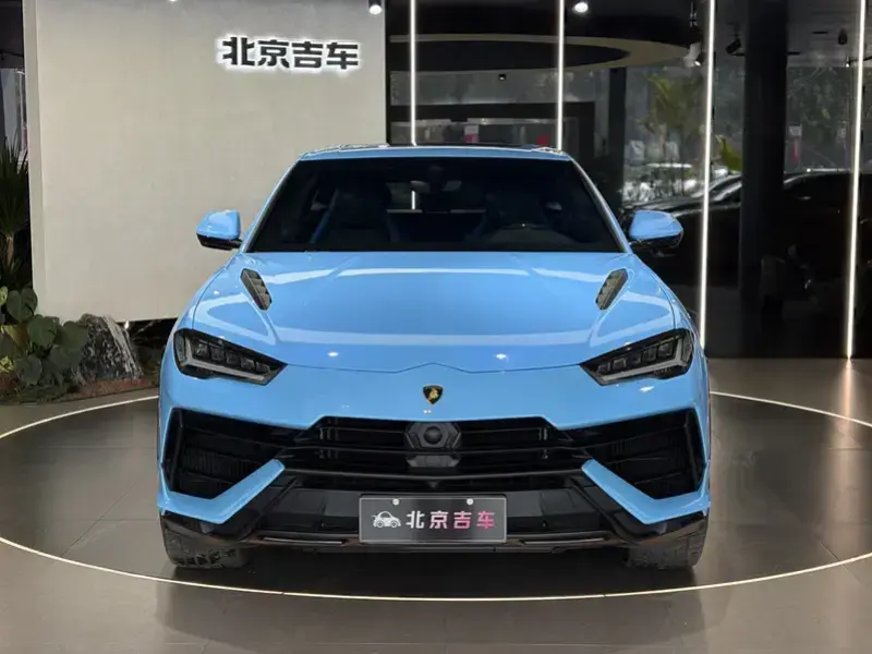 2023 Lamborghini Urus с пробегом 31 000 км