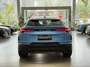2023 Lamborghini Urus с пробегом 31 000 км