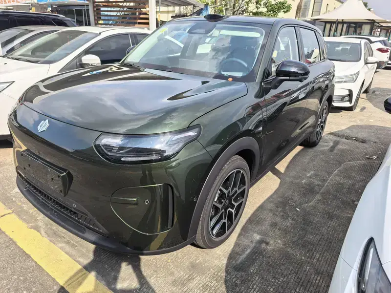 2026 Leapmotor A10 с пробегом 600 км