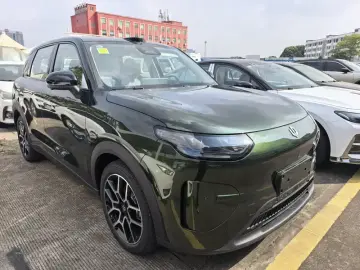 2026 Leapmotor A10 с пробегом 600 км