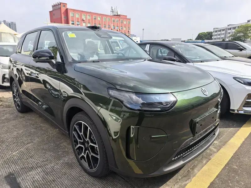 2026 Leapmotor A10 с пробегом 600 км