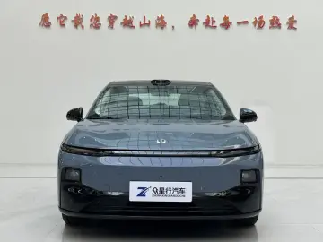 2025 Leapmotor B01 с пробегом 19 000 км