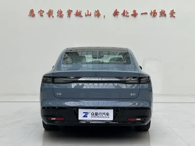 2025 Leapmotor B01 с пробегом 19 000 км