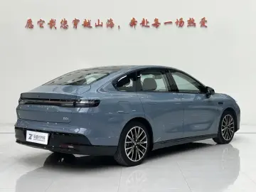 2025 Leapmotor B01 с пробегом 19 000 км