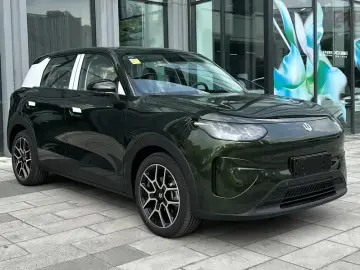 2026 Leapmotor A10 с пробегом 1 000 км