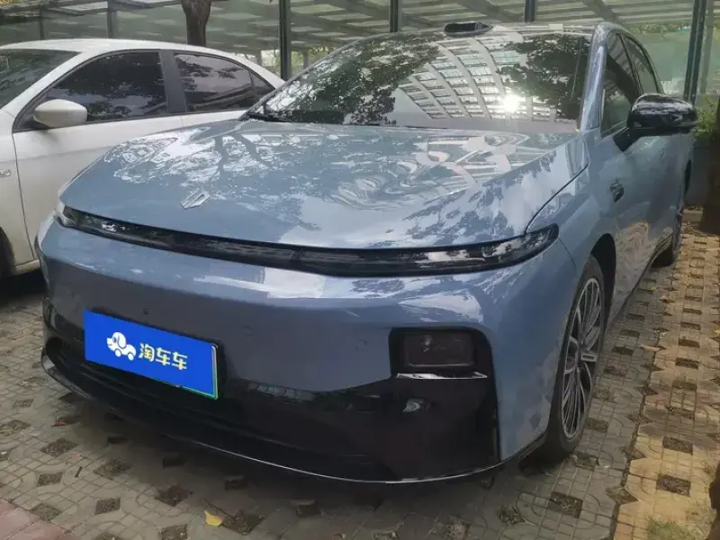2025 Leapmotor B01 с пробегом 23 000 км