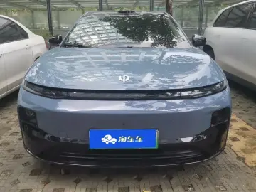 2025 Leapmotor B01 с пробегом 23 000 км