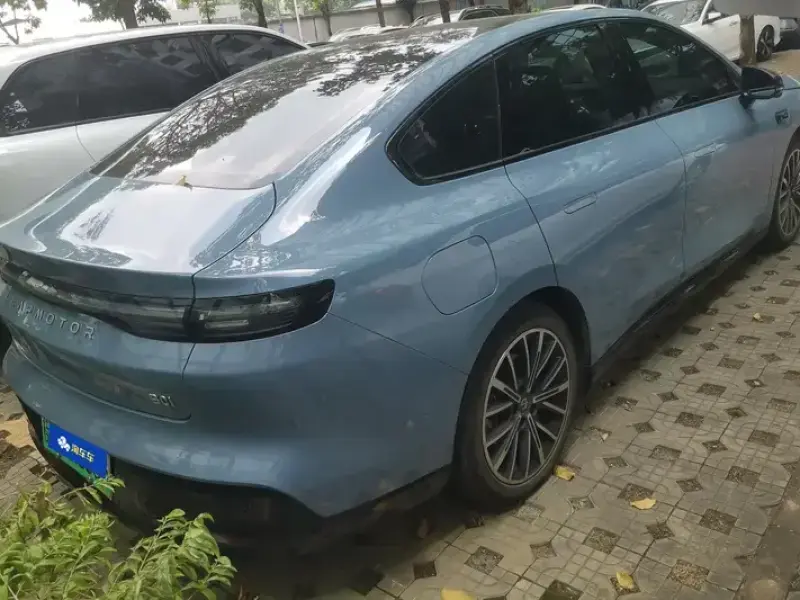 2025 Leapmotor B01 с пробегом 23 000 км