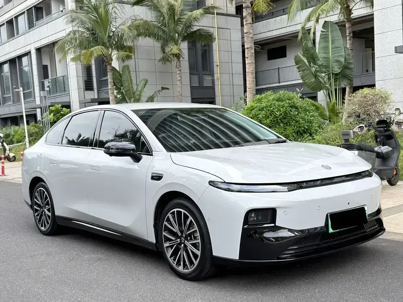 2025 Leapmotor B01 с пробегом 11 000 км