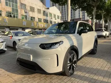 Leapmotor A10