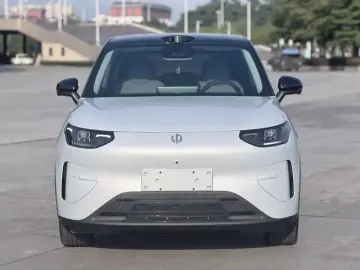 2026 Leapmotor A10 с пробегом 1 300 км