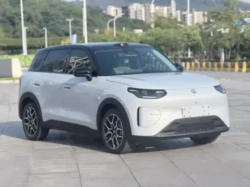 2026 Leapmotor A10 с пробегом 1 300 км