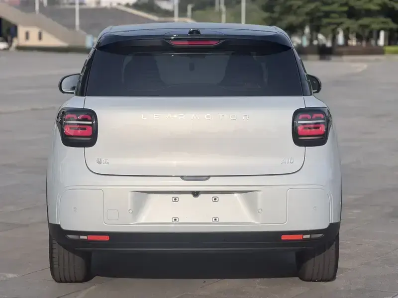 2026 Leapmotor A10 с пробегом 1 300 км