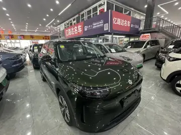 2026 Leapmotor A10 с пробегом 100 км