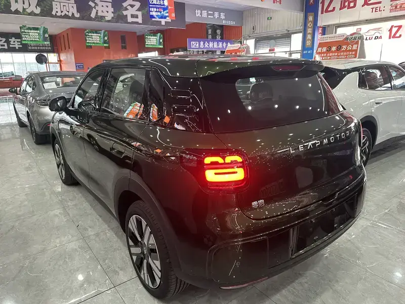 2026 Leapmotor A10 с пробегом 100 км