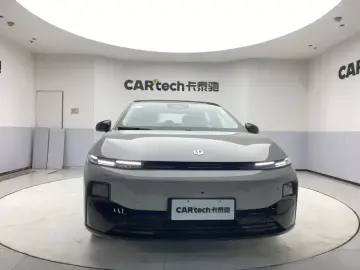 2025 Leapmotor B01 с пробегом 100 км