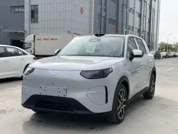 Leapmotor A10