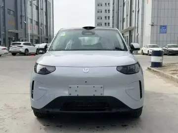 2026 Leapmotor A10 с пробегом 100 км