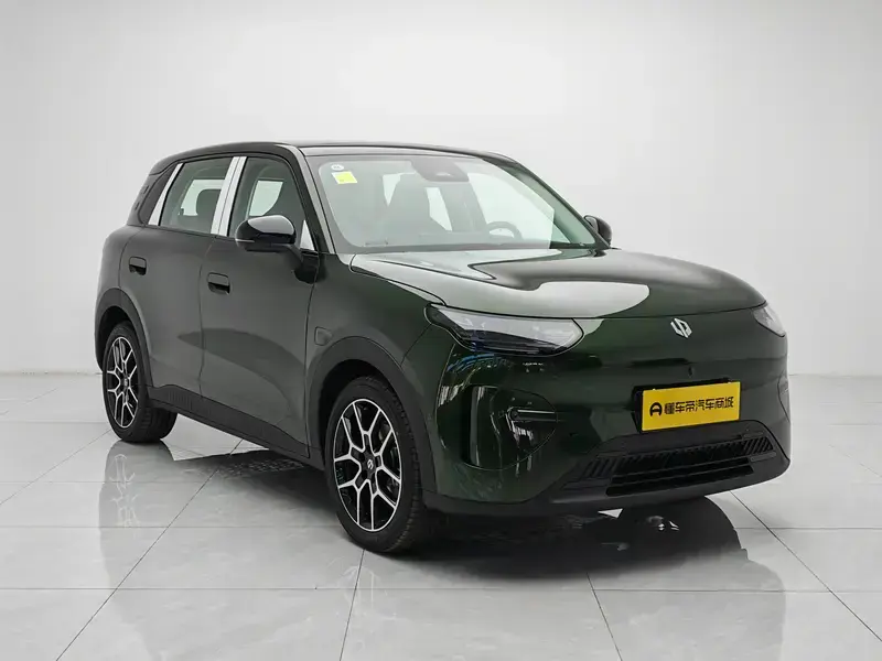 2026 Leapmotor A10 с пробегом 100 км