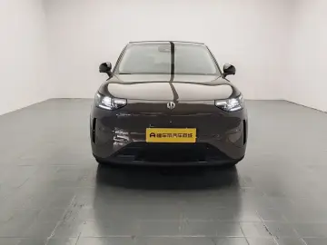 2026 Leapmotor A10 с пробегом 1 600 км